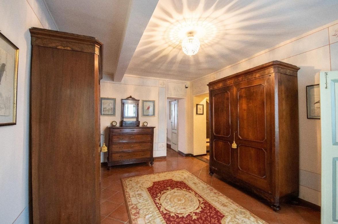 Villa Ottocentesca Immersa Nel Verde Montecavolo Esterno foto
