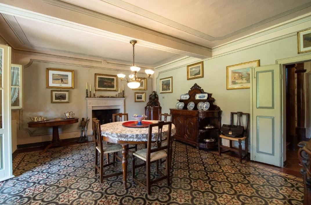 Villa Ottocentesca Immersa Nel Verde Montecavolo Esterno foto