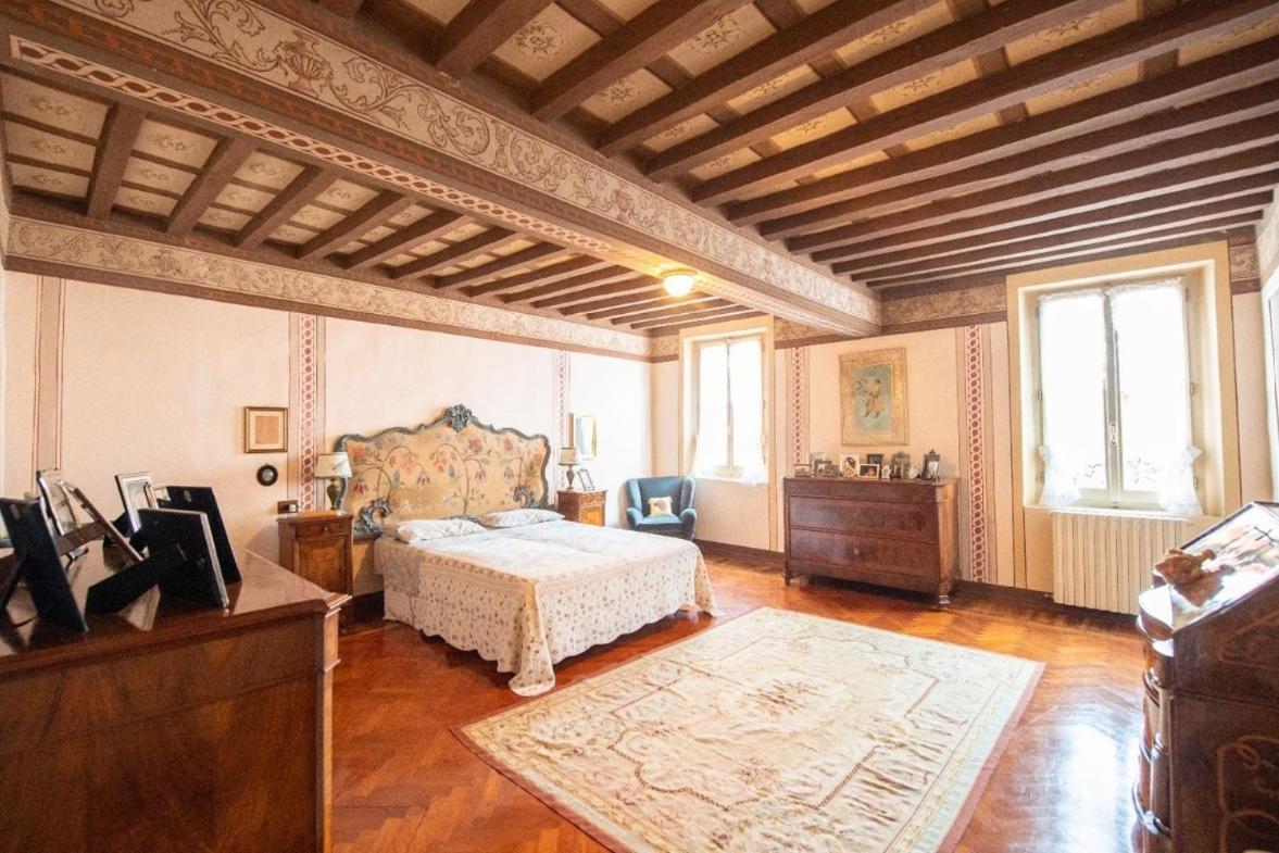 Villa Ottocentesca Immersa Nel Verde Montecavolo Esterno foto